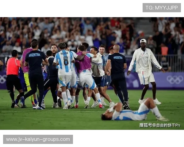 世界杯真正的混战，藏在你最想不到的地方