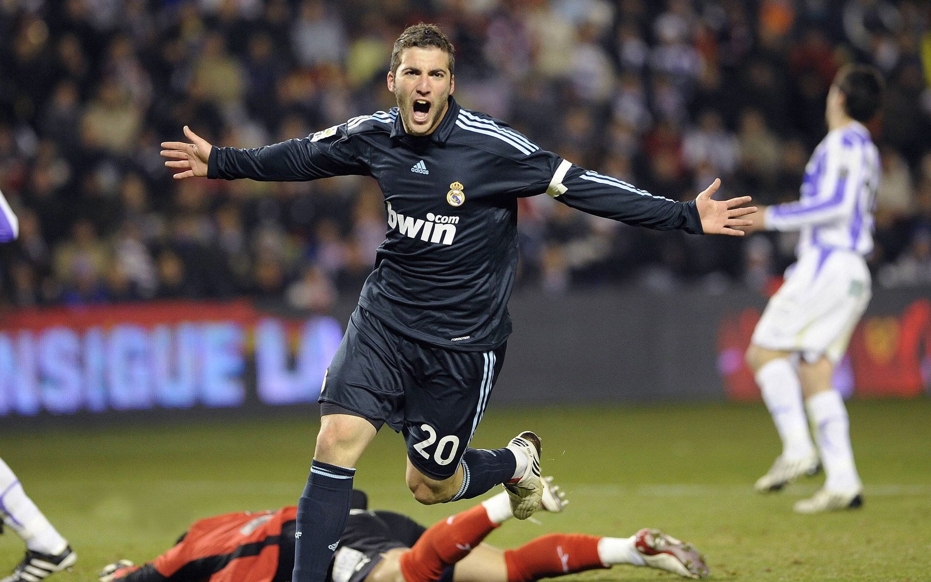 开云体育登陆入口-他没有这个能力：卡拉格抨击热刺球员“缺乏素质”且“能力不足”